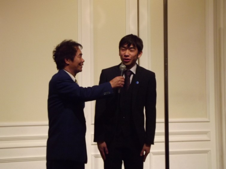 武蔵川親方とCMで共演し、地元大阪出身のフィギュアスケート織田信成さんも駆けつけて下さいました。